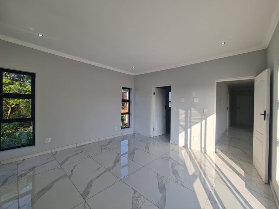 To Let 4 Bedroom Property for Rent in Melodie North West